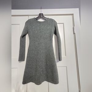 Elegant Green Knit Dress